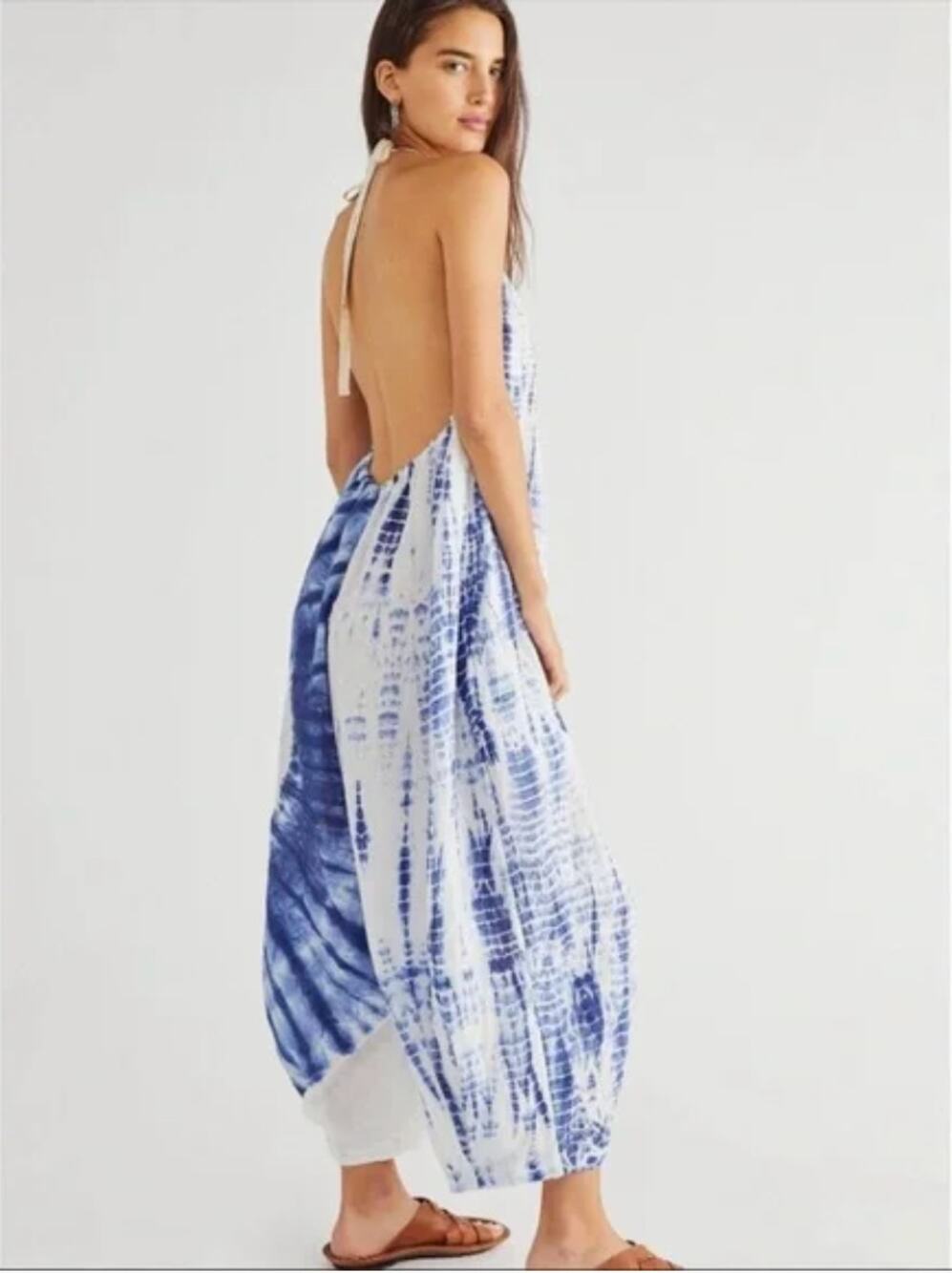 FREE PEOPLE Moody Blues Blue and White Tie Dye Balloon Leg Jumpsuit extra Small